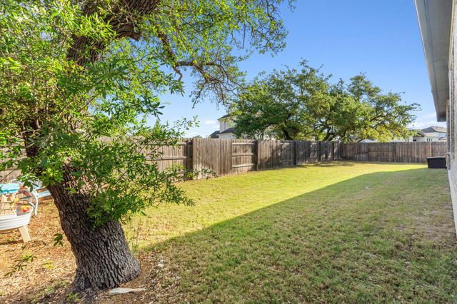306 Bridge Water LOOP, Dripping Springs, TX 78620