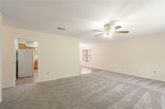 138 Summer Place B, Huntsville, TX 77340