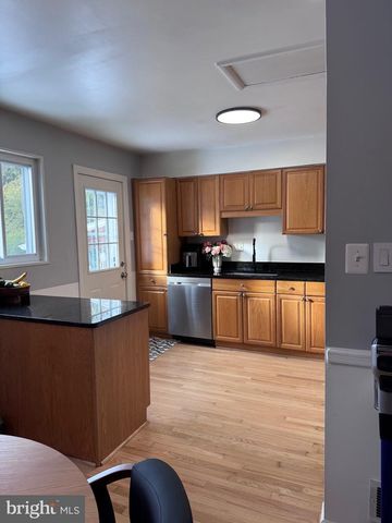 12122 OTIS DR, Rockville, MD 20852