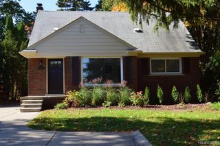 2111 Rochester Road, Royal Oak, MI 48073