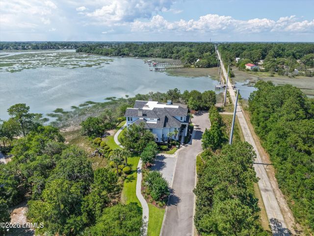11 Rising Tide Dr Apt A, Beaufort, SC 29902