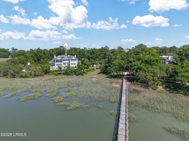 11 Rising Tide Dr Apt A, Beaufort, SC 29902
