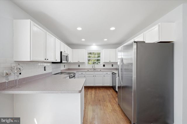 282 FORD CIR, Inwood, WV 25428