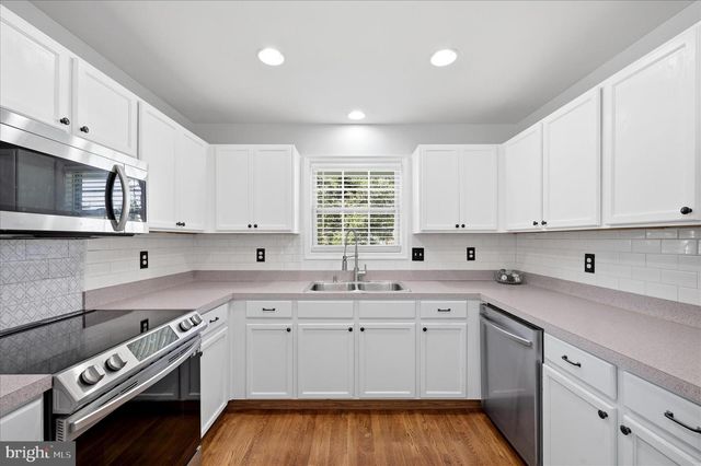 282 FORD CIR, Inwood, WV 25428