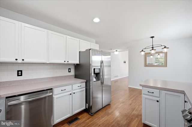 282 FORD CIR, Inwood, WV 25428