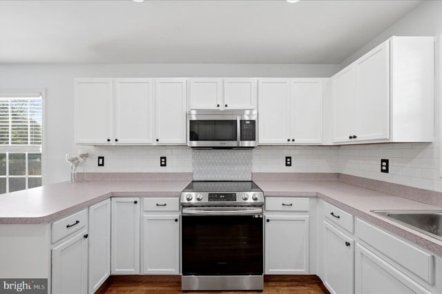 282 FORD CIR, Inwood, WV 25428