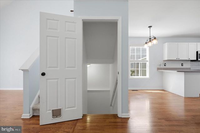 282 FORD CIR, Inwood, WV 25428