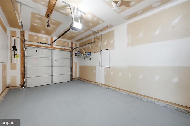 282 FORD CIR, Inwood, WV 25428