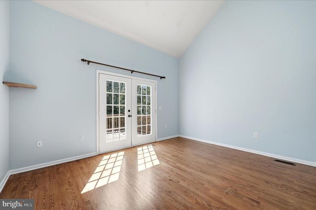 282 FORD CIR, Inwood, WV 25428