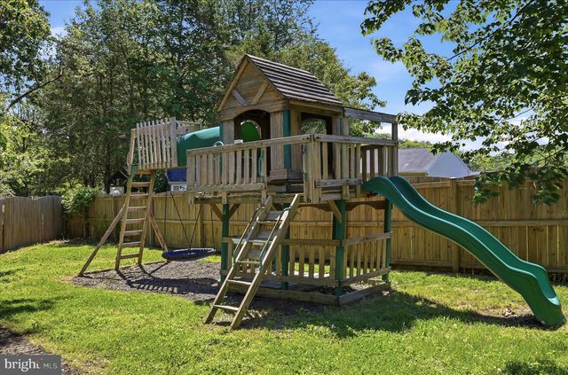 282 FORD CIR, Inwood, WV 25428