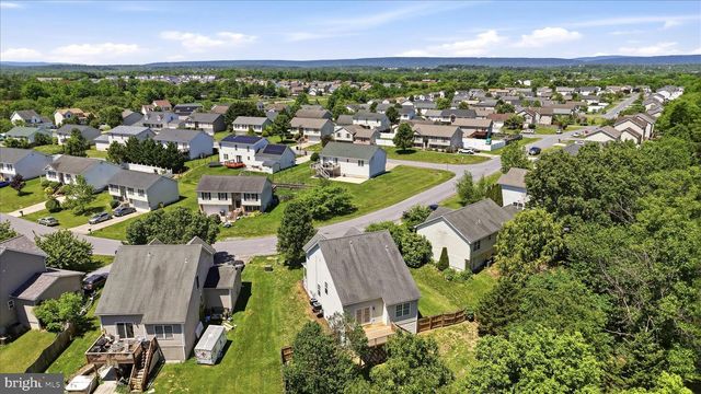 282 FORD CIR, Inwood, WV 25428