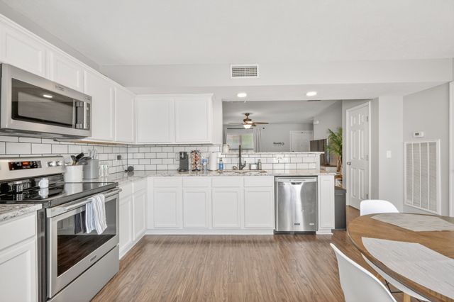 1011 Wolves Den Pl, Murfreesboro, TN 37128
