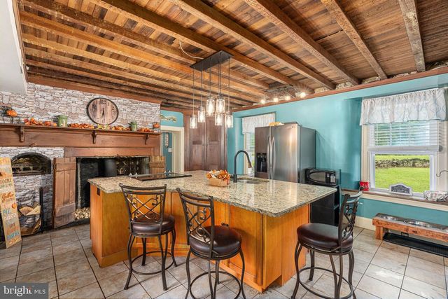 4701 EDGES MILL RD, Downingtown, PA 19335