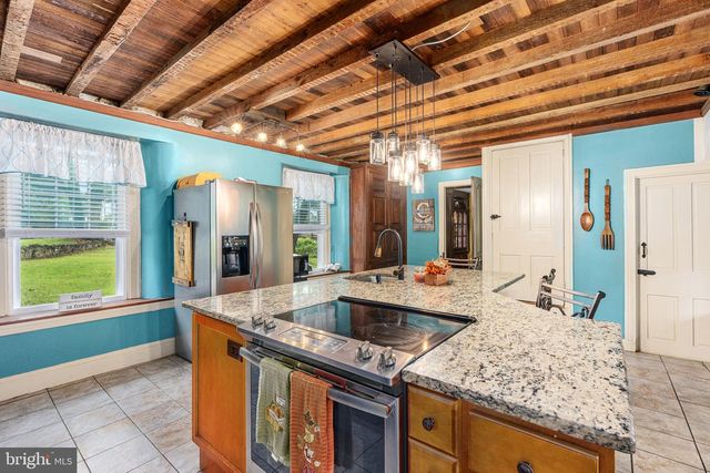 4701 EDGES MILL RD, Downingtown, PA 19335