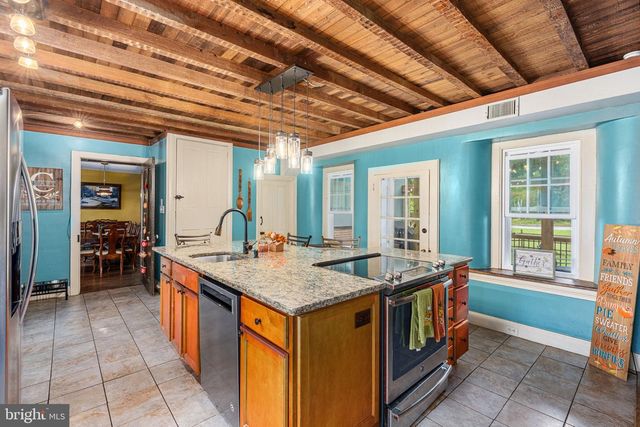 4701 EDGES MILL RD, Downingtown, PA 19335