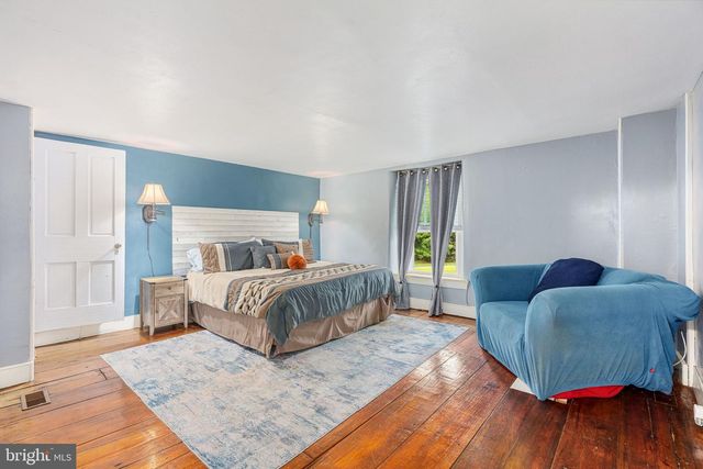 4701 EDGES MILL RD, Downingtown, PA 19335