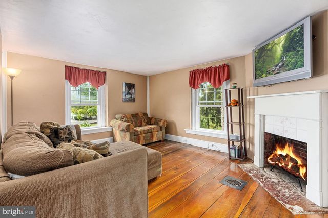4701 EDGES MILL RD, Downingtown, PA 19335