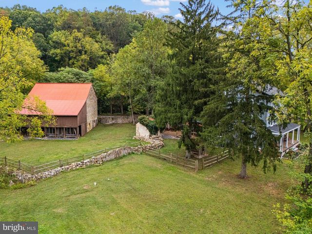 4701 EDGES MILL RD, Downingtown, PA 19335