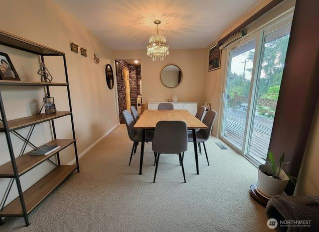 9651 21st Avenue SW, Seattle, WA 98106