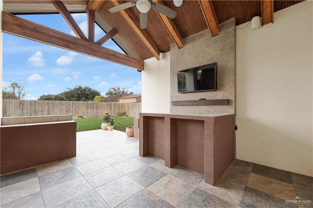 1613 Red River Avenue, Edinburg, TX 78539