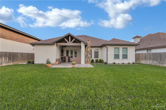 1613 Red River Avenue, Edinburg, TX 78539