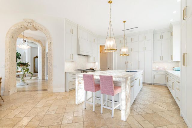 1520 Paslay Place, Manalapan, FL 33462