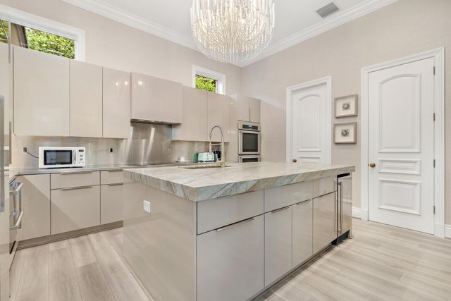 1520 Paslay Place, Manalapan, FL 33462