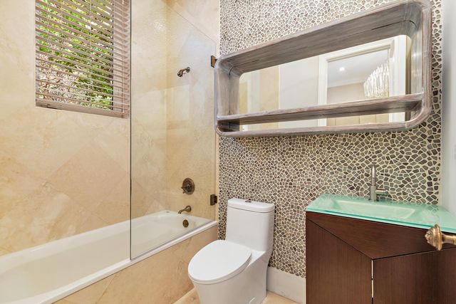 1520 Paslay Place, Manalapan, FL 33462