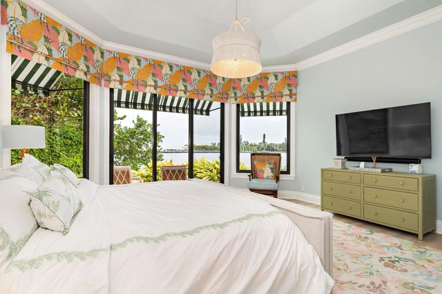 1520 Paslay Place, Manalapan, FL 33462