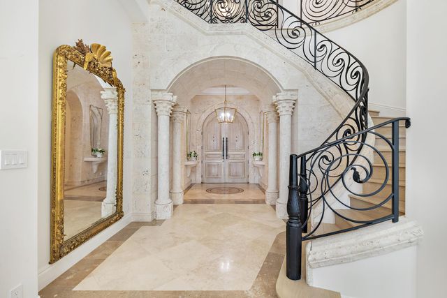 1520 Paslay Place, Manalapan, FL 33462