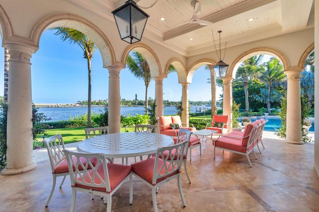 1520 Paslay Place, Manalapan, FL 33462