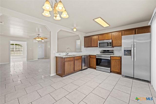 6702 Taree Loop, Killeen, TX 76549
