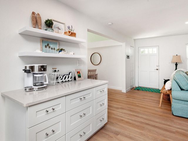 3049 WOOD STREET, Sarasota, FL 34237