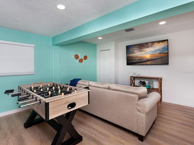 3049 WOOD STREET, Sarasota, FL 34237