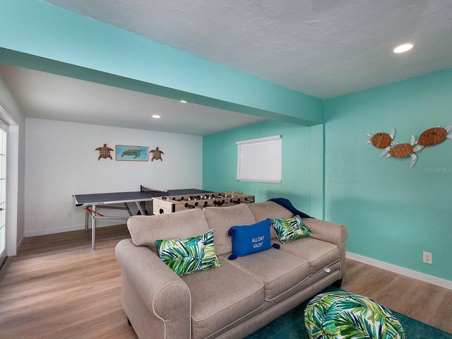 3049 WOOD STREET, Sarasota, FL 34237