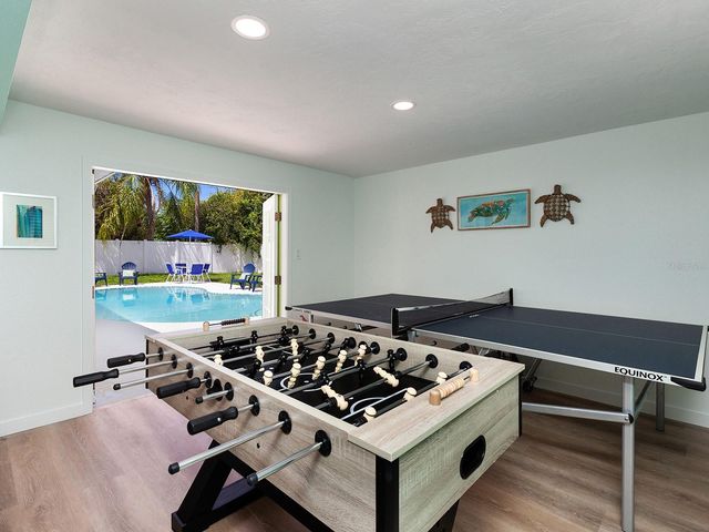 3049 WOOD STREET, Sarasota, FL 34237