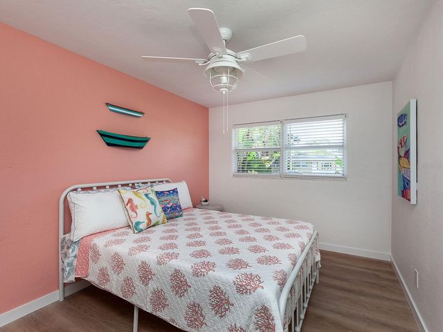 3049 WOOD STREET, Sarasota, FL 34237