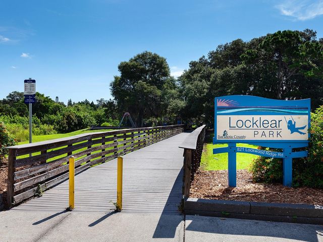 3049 WOOD STREET, Sarasota, FL 34237