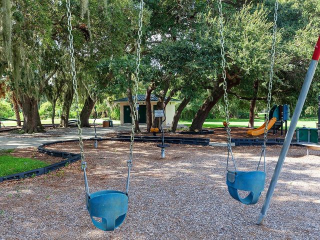 3049 WOOD STREET, Sarasota, FL 34237