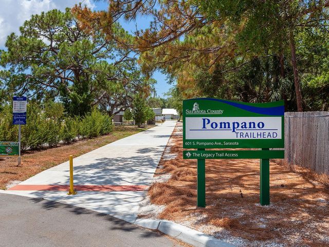 3049 WOOD STREET, Sarasota, FL 34237