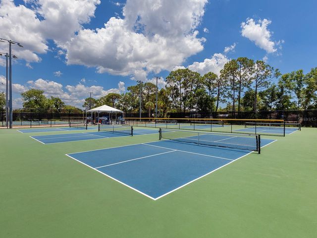 3049 WOOD STREET, Sarasota, FL 34237