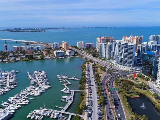 3049 WOOD STREET, Sarasota, FL 34237