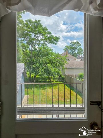 144 Godfroy Avenue, Monroe, MI 48162
