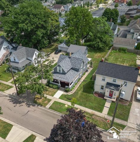 144 Godfroy Avenue, Monroe, MI 48162