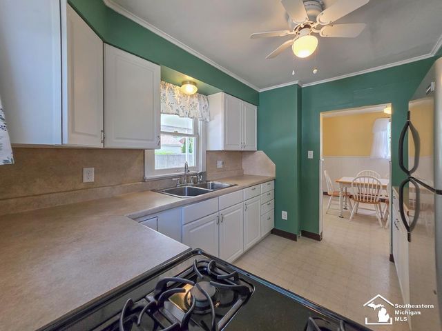 144 Godfroy Avenue, Monroe, MI 48162