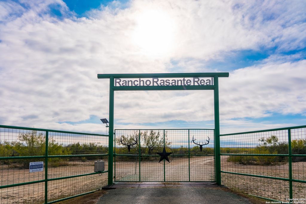 1 FM 334, Brackettville, TX 78832