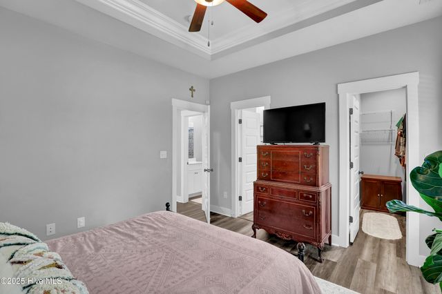 306 Holbrook Lane, Hubert, NC 28539