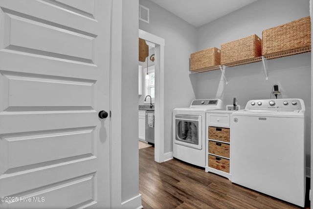 306 Holbrook Lane, Hubert, NC 28539