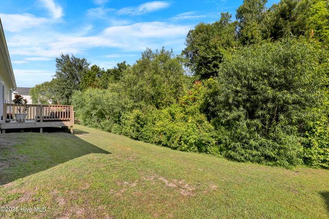306 Holbrook Lane, Hubert, NC 28539