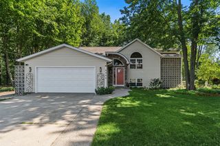 6806 Wiley Road, Douglas, MI 49406